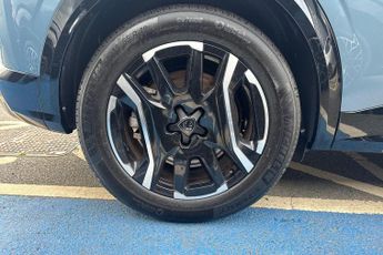 Peugeot E-3008 73kWh GT Auto 5dr