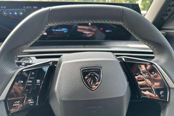 Peugeot E-3008 73kWh GT Auto 5dr