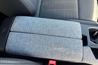 Peugeot E-3008 73kWh GT Auto 5dr