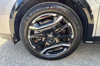 Peugeot E-3008 73kWh GT Auto 5dr