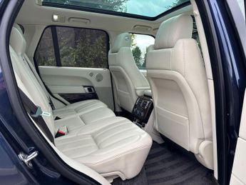 Land Rover Range Rover 3.0 TD V6 Vogue Auto 4WD Euro 6 (s/s) 5dr