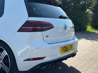 Volkswagen Golf 2.0 TSI R DSG 4Motion Euro 6 (s/s) 5dr