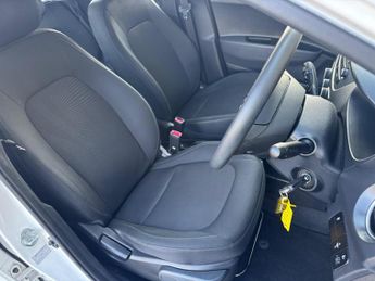 Hyundai i10 1.2 SE Hatchback 5dr Petrol Auto Euro 6 (87 ps)