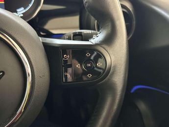 MINI Electric Hatch Cooper SE 32.6kWh Level 2 Hatchback 3dr Electric Auto (184 ps)