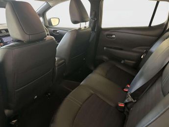 Nissan Leaf 40kWh N-Connecta Hatchback 5dr Electric Auto (150 ps)