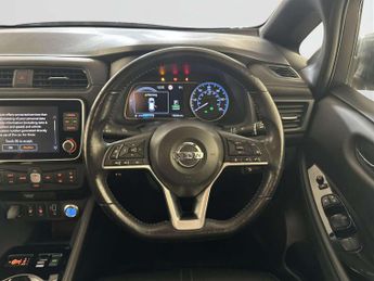 Nissan Leaf 40kWh N-Connecta Hatchback 5dr Electric Auto (150 ps)
