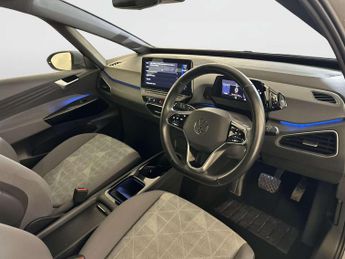 Volkswagen ID.3 Pure Performance 45kWh Life Hatchback 5dr Electric Auto (150 ps)