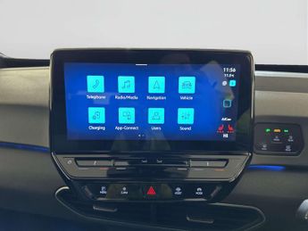 Volkswagen ID.3 Pure Performance 45kWh Life Hatchback 5dr Electric Auto (150 ps)