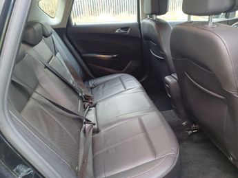 Vauxhall Astra 2.0 CDTi Elite Auto Euro 5 5dr