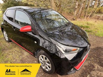 Toyota AYGO 1.0 VVT-i x-trend Funroof x-shift Euro 6 5dr