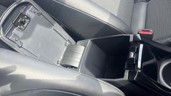 Toyota Corolla 2.0 VVT-h Trek Special Edition Touring Sports CVT Euro 6 (s/s) 5