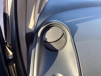 Toyota Yaris 1.3 T Spirit Multimode 5dr