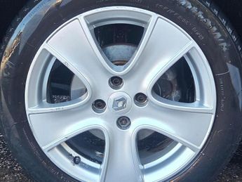 Renault Clio 1.2 16V Dynamique MediaNav Euro 5 5dr