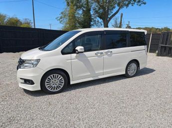 Honda Stepwagon 2.0 SPADA 8 SEATS TOP SPEC