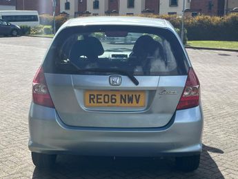 Honda Jazz 1.4 i-DSI SE CVT-7 5dr