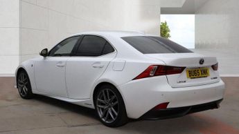 Lexus IS 2.5 300h F Sport E-CVT Euro 5 (s/s) 4dr