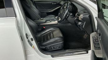 Lexus IS 2.5 300h F Sport E-CVT Euro 5 (s/s) 4dr
