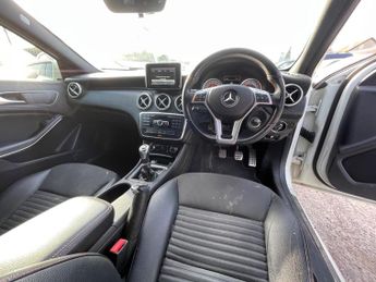 Mercedes-Benz A Class 1.5 A180 CDI BlueEfficiency AMG Sport Euro 5 (s/s) 5dr