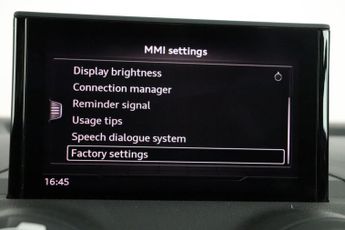 Audi Q2 1.5 TFSI CoD 35 Technik S Tronic Euro 6 (s/s) 5dr