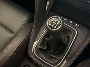 MG MG ZS 1.5 VTi-TECH Exclusive SUV 5dr Petrol Manual Euro 6 (s/s) (106 p