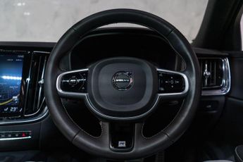 Volvo S60 2.0 T5 R-Design Plus Auto Euro 6 (s/s) 4dr