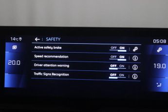 Peugeot 5008 1.2 PureTech Allure Premium + EAT Euro 6 (s/s) 5dr