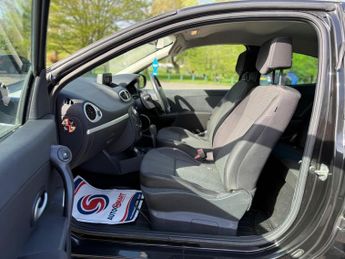 Renault Clio 1.6 VVT GT Line TomTom Auto Euro 5 3dr