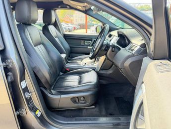 Land Rover Discovery Sport 2.0 TD4 HSE Black Auto 4WD Euro 6 (s/s) 5dr