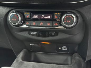 Nissan Juke 1.0 DIG-T Tekna+ DCT Auto Euro 6 (s/s) 5dr