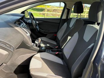 Ford Focus 1.6 Zetec Euro 5 5dr