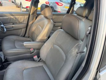 Kia Carens 2.0 CRDi SE 5dr