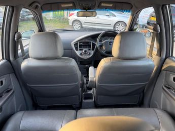 Kia Carens 2.0 CRDi SE 5dr