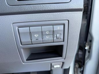 Kia Carens 2.0 CRDi SE 5dr