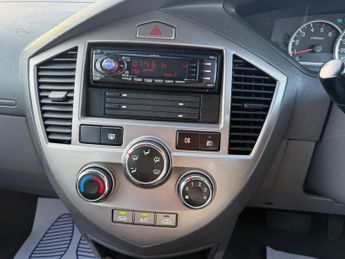 Kia Carens 2.0 CRDi SE 5dr