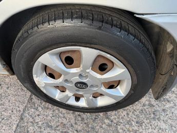 Kia Carens 2.0 CRDi SE 5dr