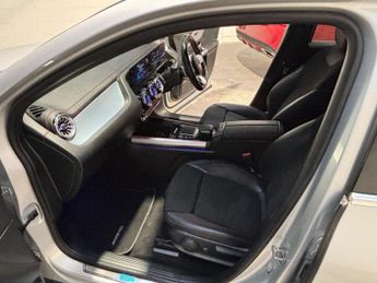 Mercedes-Benz EQA EQA 250 66.5kWh AMG Line Auto 5dr