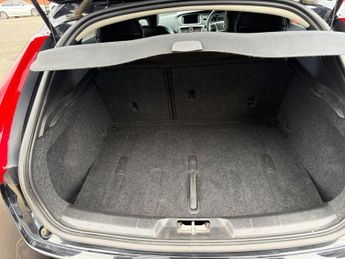 Volvo V40 1.5 T3 Inscription Edition Auto Euro 6 (s/s) 5dr