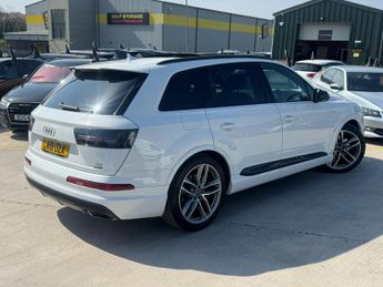 Audi Q7 3.0 TDI V6 Black Edition Tiptronic quattro Euro 6 (s/s) 5dr