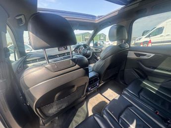 Audi Q7 3.0 TDI V6 Black Edition Tiptronic quattro Euro 6 (s/s) 5dr