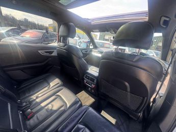 Audi Q7 3.0 TDI V6 Black Edition Tiptronic quattro Euro 6 (s/s) 5dr