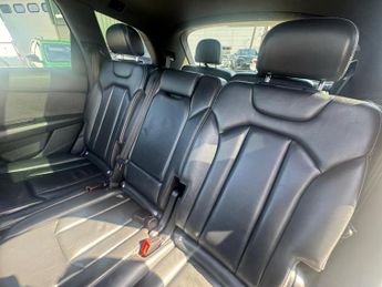 Audi Q7 3.0 TDI V6 Black Edition Tiptronic quattro Euro 6 (s/s) 5dr