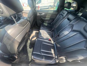 Audi Q7 3.0 TDI V6 Black Edition Tiptronic quattro Euro 6 (s/s) 5dr