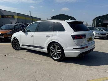 Audi Q7 3.0 TDI V6 Black Edition Tiptronic quattro Euro 6 (s/s) 5dr