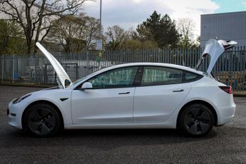 Tesla Model 3 (Dual Motor) Long Range Auto 4WDE 4dr