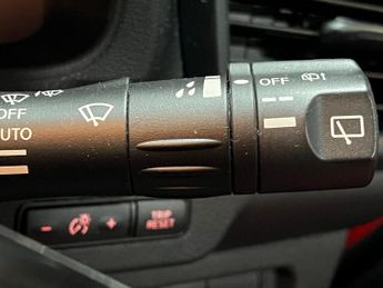 Nissan Leaf 40kWh Acenta Auto 5dr