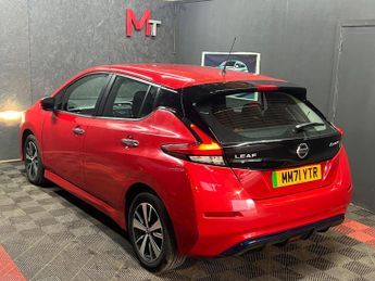 Nissan Leaf 40kWh Acenta Auto 5dr