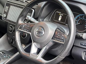 Nissan Leaf 40kWh Acenta Auto 5dr