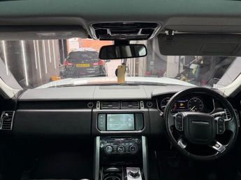 Land Rover Range Rover 3.0 TD V6 Vogue Auto 4WD Euro 6 (s/s) 5dr