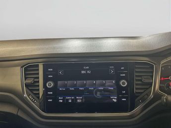 Volkswagen T-Roc 1.5 TSI GPF EVO SE SUV 5dr Petrol DSG Euro 6 (s/s) (150 ps)
