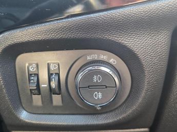 Vauxhall Corsa Electric 50kWh SRi Nav Premium Auto 5dr (7.4Kw Charger)